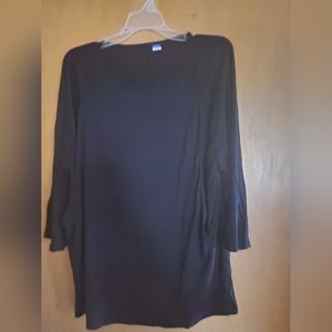 Old Navy Maternity Nursing black tee